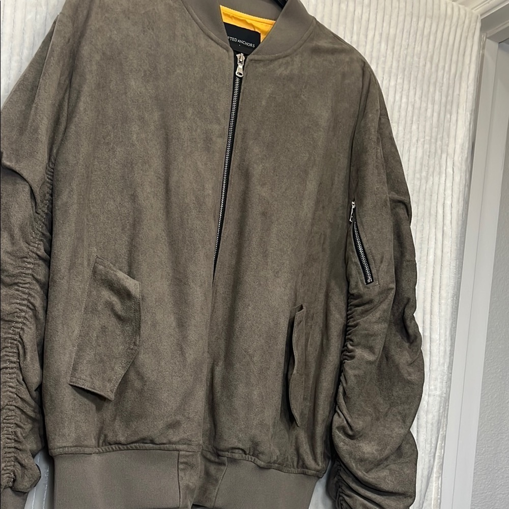 Tan Bomber Jacket with Minimalist Design - Picture 8 of 8